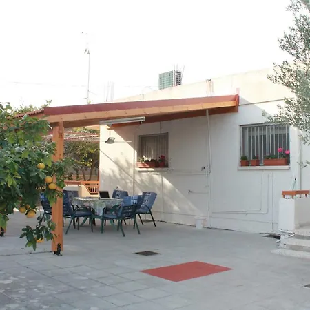 Ithaca Larnaca