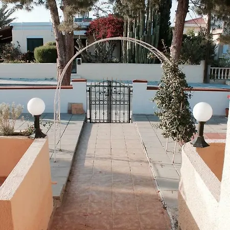 Ithaca Larnaca