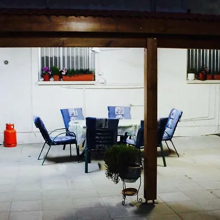 Ithaca Semesterbostad Larnaca